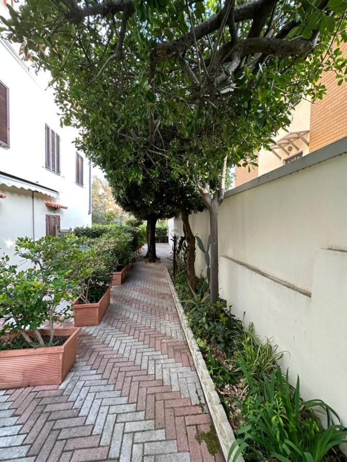 La Casa Di Filippo Leilighet Quercianella Eksteriør bilde